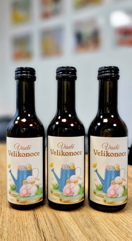 Velikonoční mini víno E2 - Veltlínské zelené 2023 - suché - 0,187l