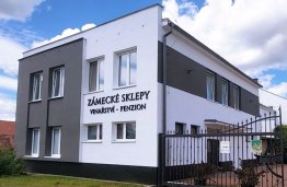 Penzion Zámecké sklepy - Vjezdová brána